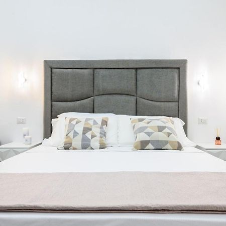 Giordano Suite Center Napoli Bagian luar foto