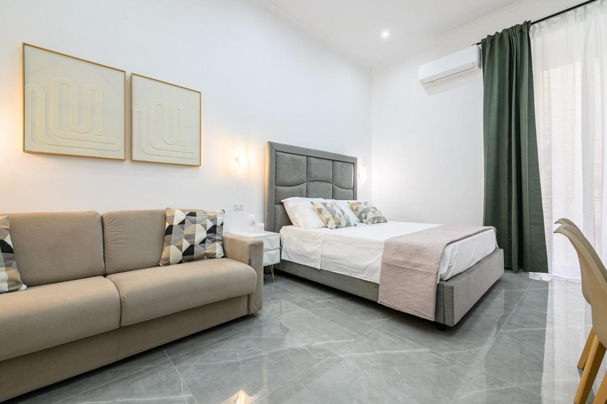 Giordano Suite Center Napoli Bagian luar foto