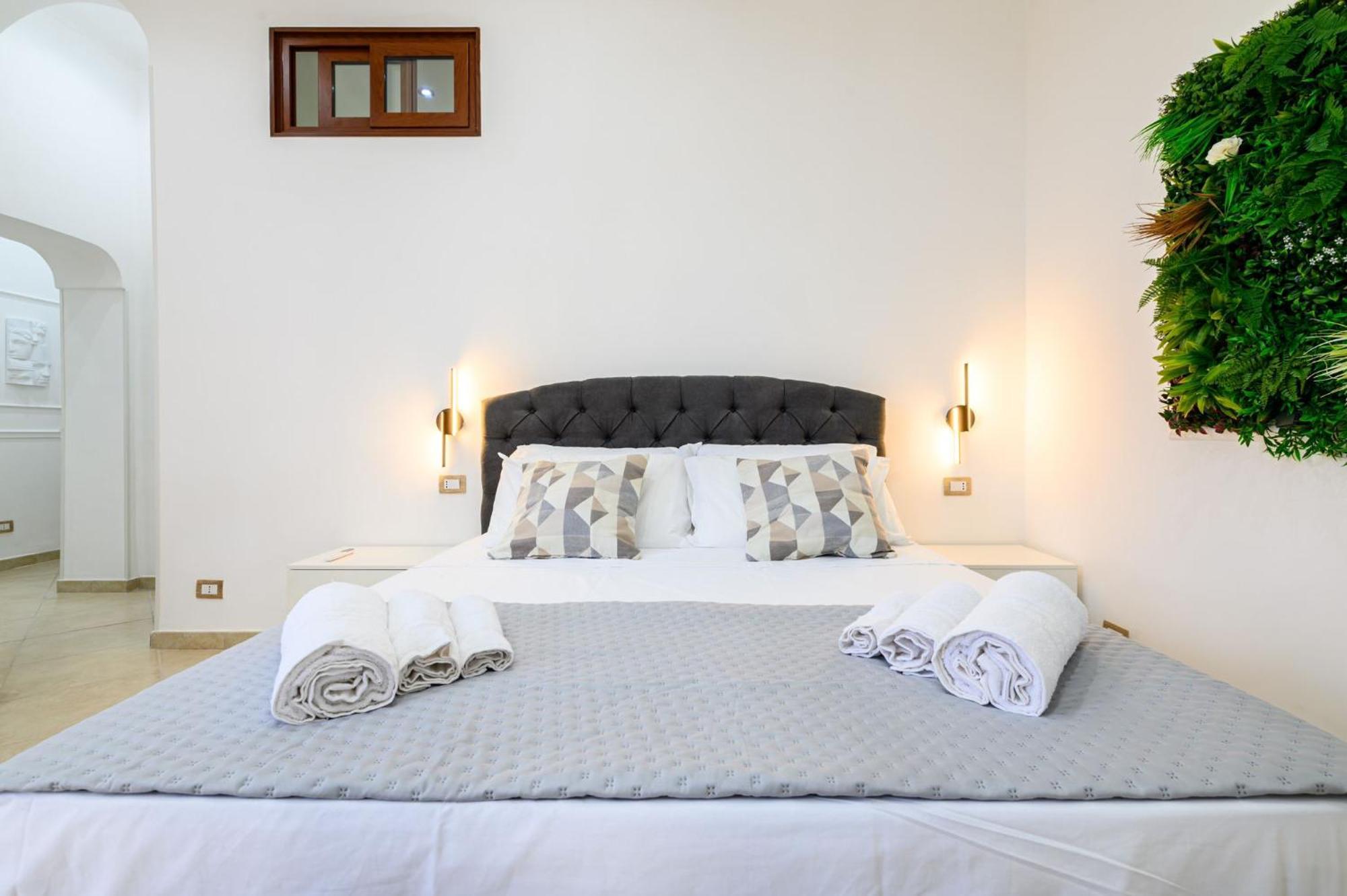 Giordano Suite Center Napoli Bagian luar foto